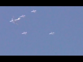Русский грузовой самолёт в сопровождении 4-х бортов сопровождения летит над севером Хомса 20.09.2015/ Russian cargo plane flying over Northern Homs with 4 warplanes