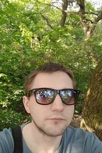 Яша Жданов