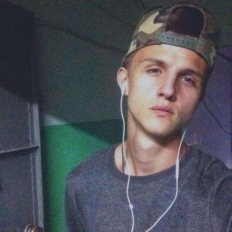 Денис Кузнецов