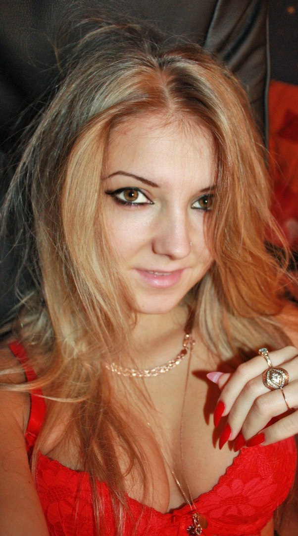 Pieptoasa blonda allison kilgore lua pula