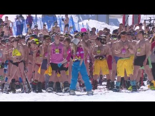 Bikini skiers in Russia set to break Guinness World Record