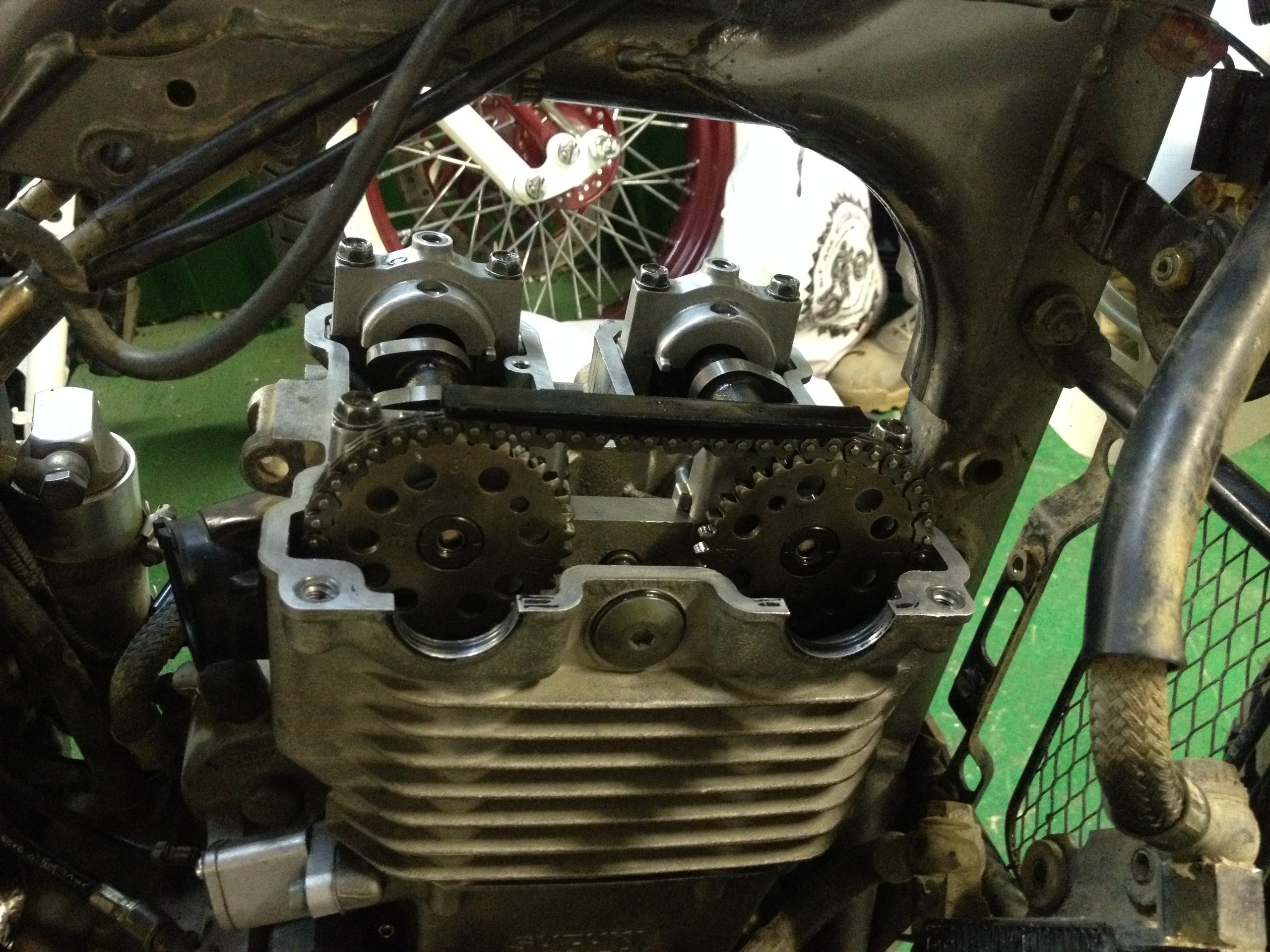 Suzuki djebel 250 ресурс двигателя