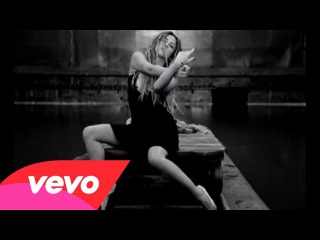 Shakira - No
