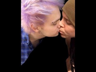 Michael Clifford + Calum Hood Sexy 5 Seconds of Summer Moments 2015