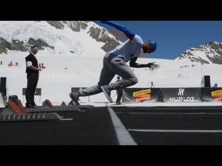 Hublot/Jungfraubahnen - Sprintduell auf dem Jungfraujoch: Asafa Powell vs. Dario Cologna