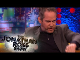 Tom Hiddleston peed on Tom Hollander after Jellyfish Sting - The Jonathan Ross Show