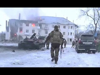 Бой в Углегорске. Бойцы ополчения и Захарченко под обстрелом