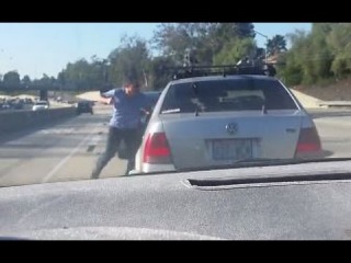 LiveLeak - Road Rage Ends in Fight Happened around 3pm 134 West