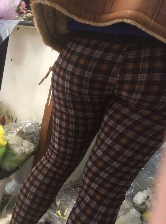 Real hooker receives titties cummed on