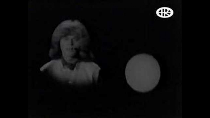 Omega - Gyöngyhajú lány