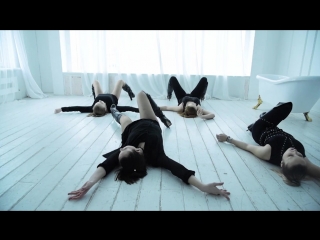 Fka twigs - two weeks by Kazakova Anastasia & Chasovskikh Darya (CheShir prod.)