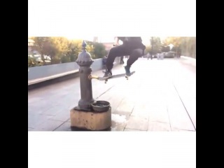 THE SKATE PUB on Instagram: “#Repost @erosionskateboarders ・・・ La mejor manera de abrir el grifo!! @jorgec4lderon 🎥 @adriantbrao 📺⭕️Follow us @the_skate_pub ⭕️Remember…”