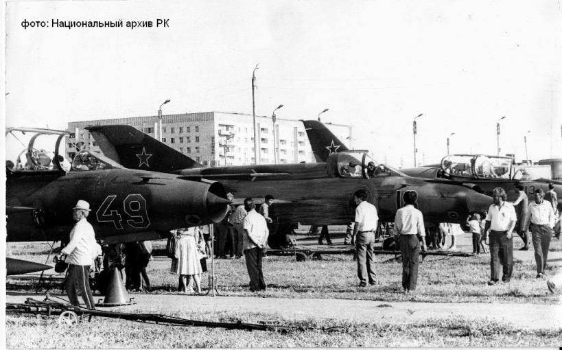 Аэровыставка в 1 микрорайоне. 23 августа 1988 года