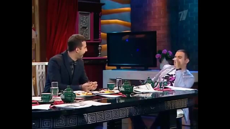 Прожектор Перис Хилтон