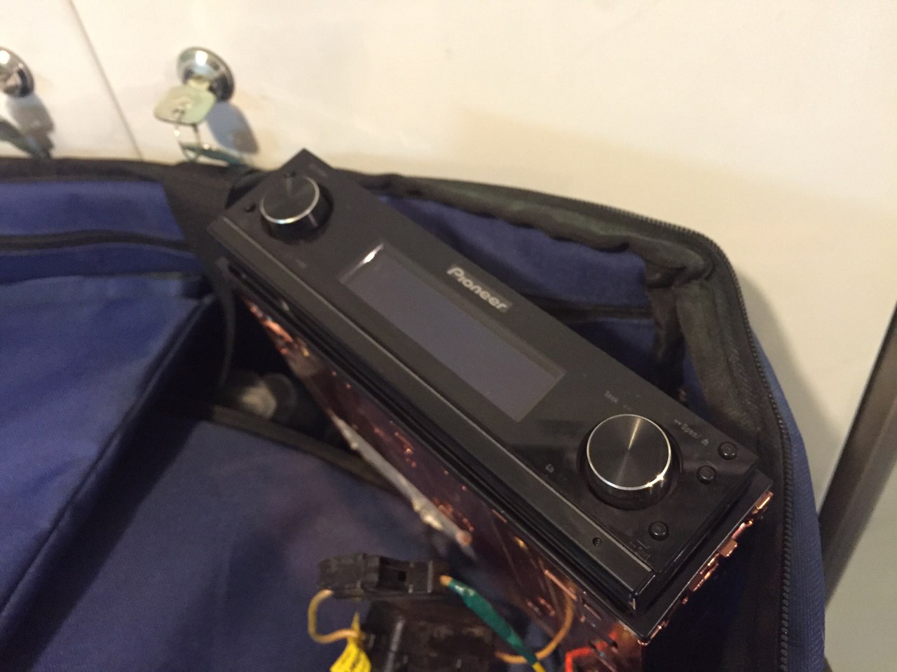 GufZh4m9bic.jpg