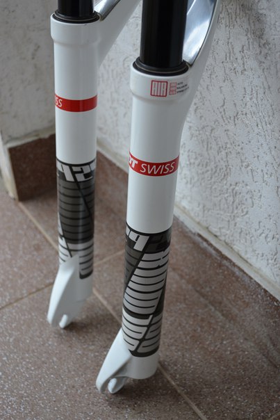 FzPzY-ElmYg.jpg