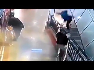 Hero Boy Saves Kids Life From Falling Off Escalator