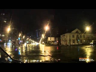 Момент ДТП с тремя автомобилями (04.10.2015)