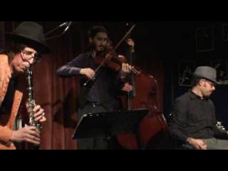 SIMAN TOV QUINTET 2/19 At the Rabbi's Feast - Mama's 13-02-2010