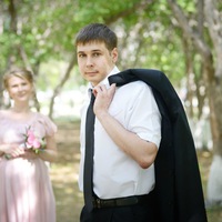 Антон Лавров