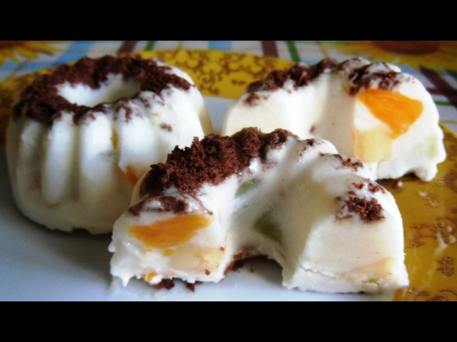 Сметанное желе с фруктами
