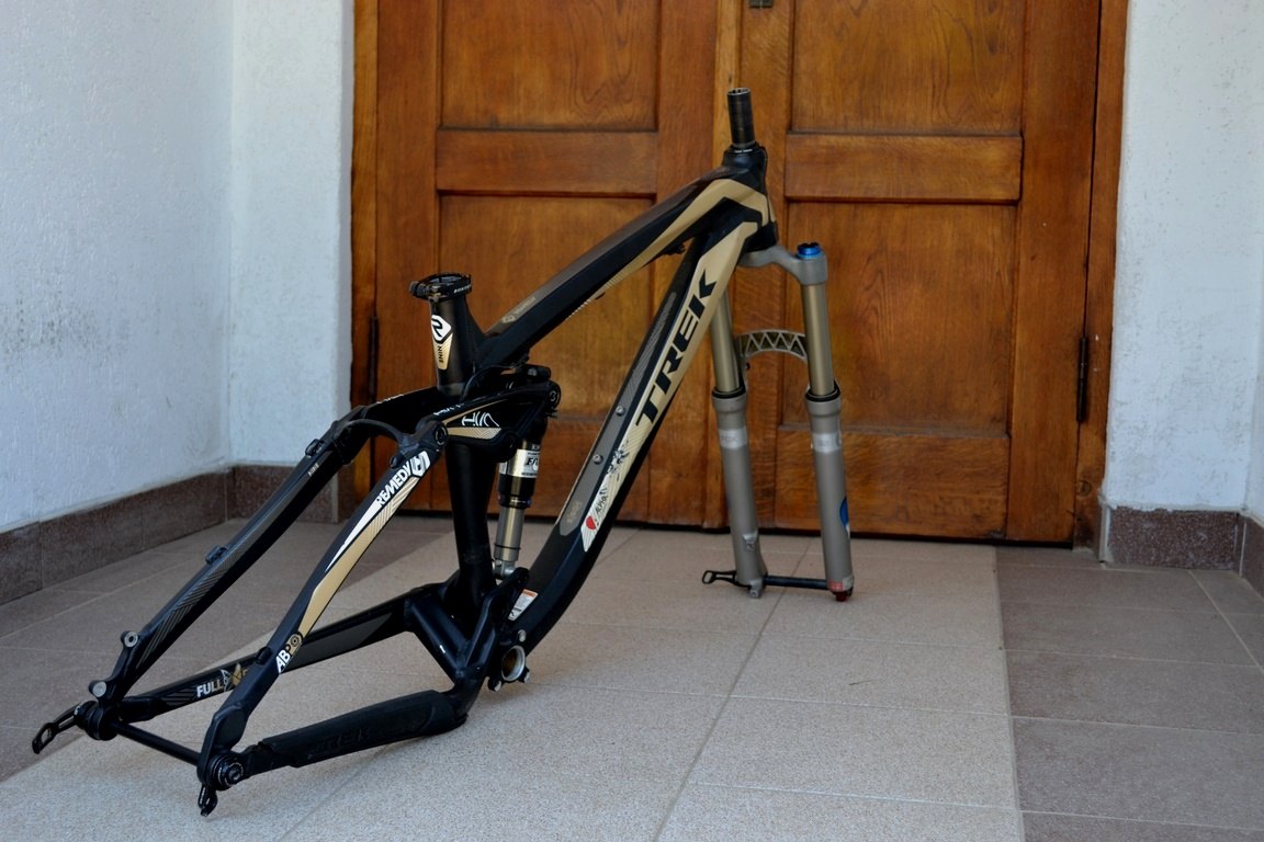 QdcRuMqR9GM.jpg