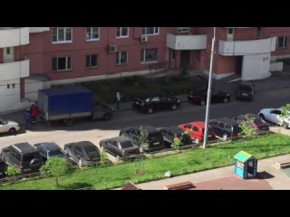 В Трехгорке за пять дней вандалы разбили три машины