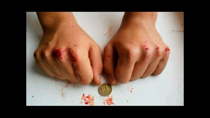 igrat-v-monetku-so-stakanom