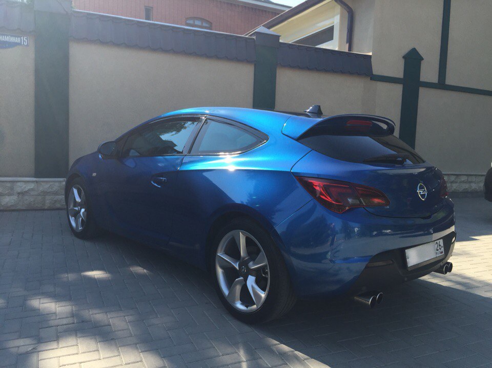 Astra GTC спойлер