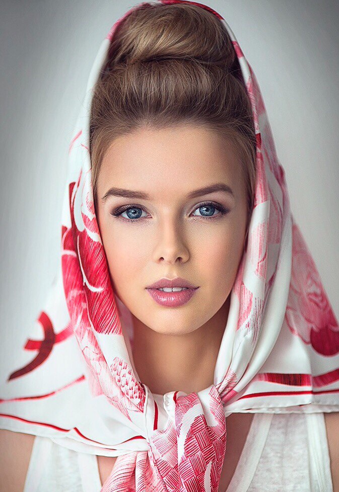 Happy yulia. Юлия счастливая. Юлия счастливая Ярославль. Юлия счастливая Климовск. Юлия счастливая лайк фото