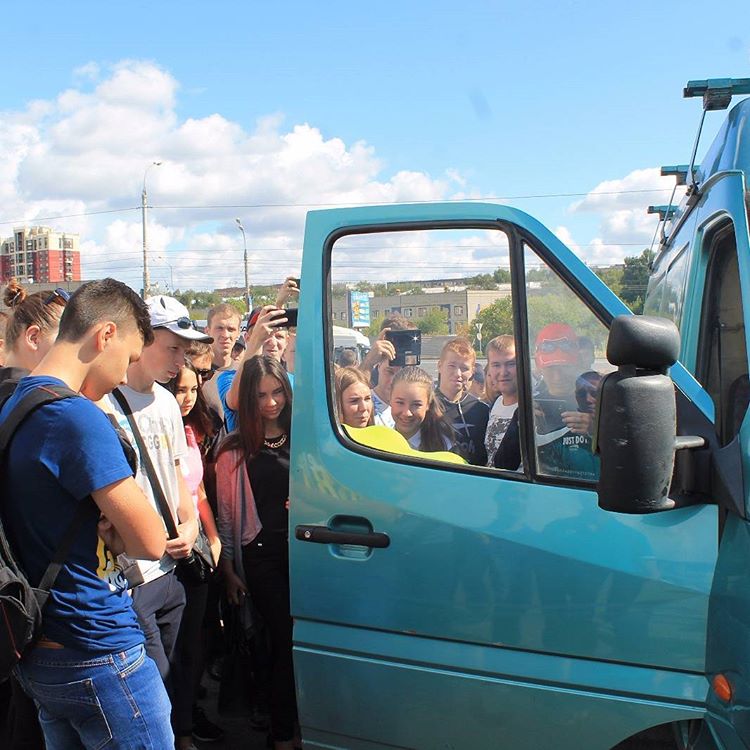 pF_PzMXAD0A.jpg