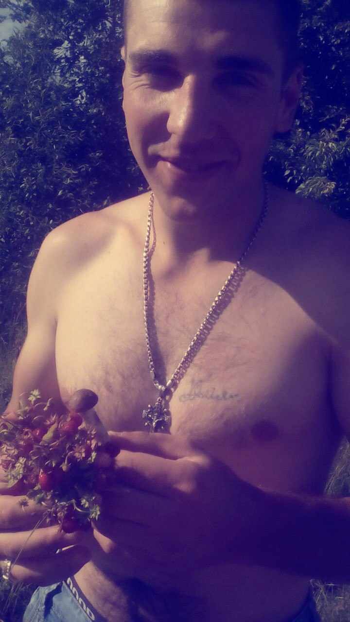 Юрий рыков. Коля зуб. Пыраев паша тула 16 лет. Коля зуб. Коля зубов.