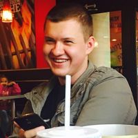 Максим Фролов