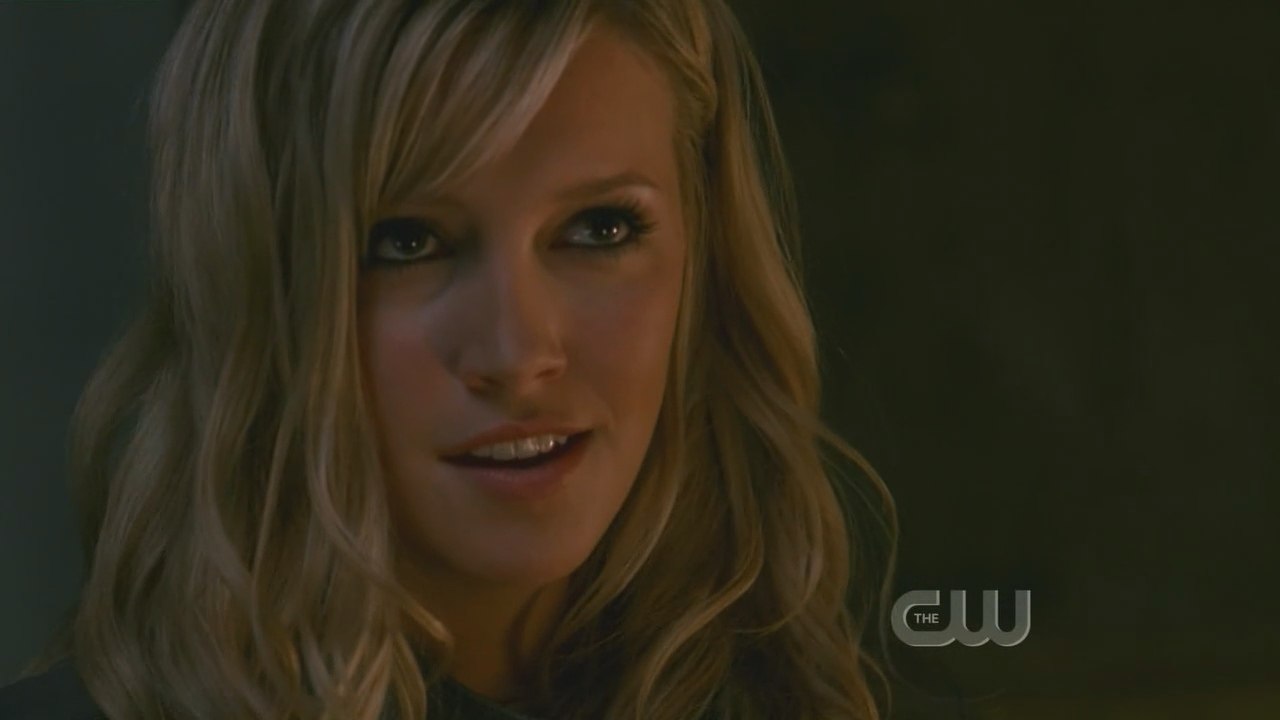 женевьев кортезе руби. помощница коула из зачарованных. женевьев падалеки руби. дила данисман. руби сверхъестественное женевьев падалеки.