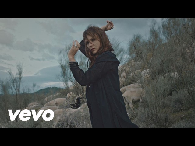 Mira Luoti - Pinnan alla
