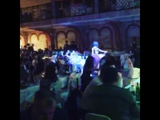 @anastasiabiserova on Instagram: “#артисты#новыйгод #артистыспб #амроц #амроцнаневском #bellydance #bellydancer #orientaldancer #anastasiabiserova”
