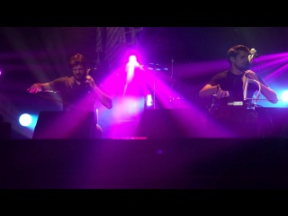 2CELLOS (live) Stjepan Introduces Shape of my heart in Frederick 2016