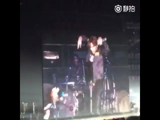 BIGBANG ✦ on Instagram: “160110 | #MADE in Osaka ?? Day 2 Encore #strongbaby ? ROCK IT ((©fuckyeah_nyongtory)) #승리 #이승현 #대성 #강대성 #야바이