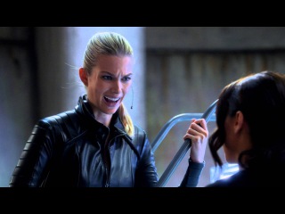 Stitchers 2x08 Sneak Peek: Kirsten & Camille | Tuesdays at 10pm/9c on Freeform!