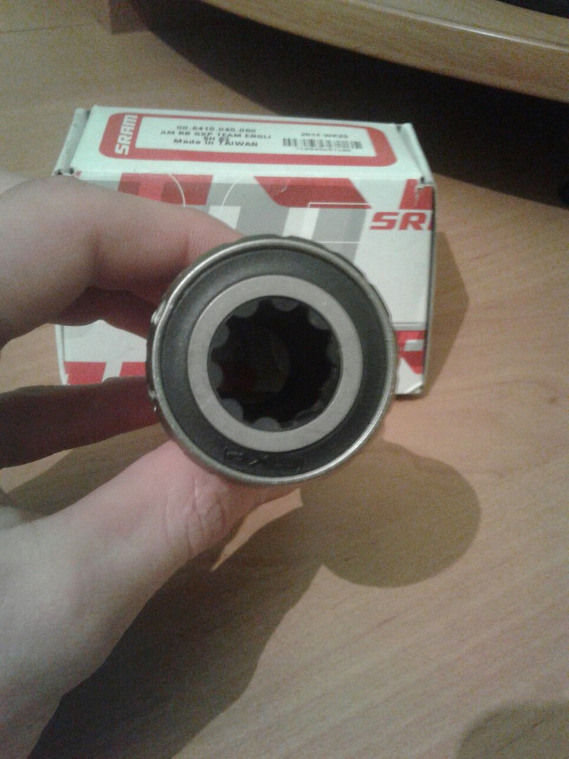 lR8UfCUjUW0.jpg
