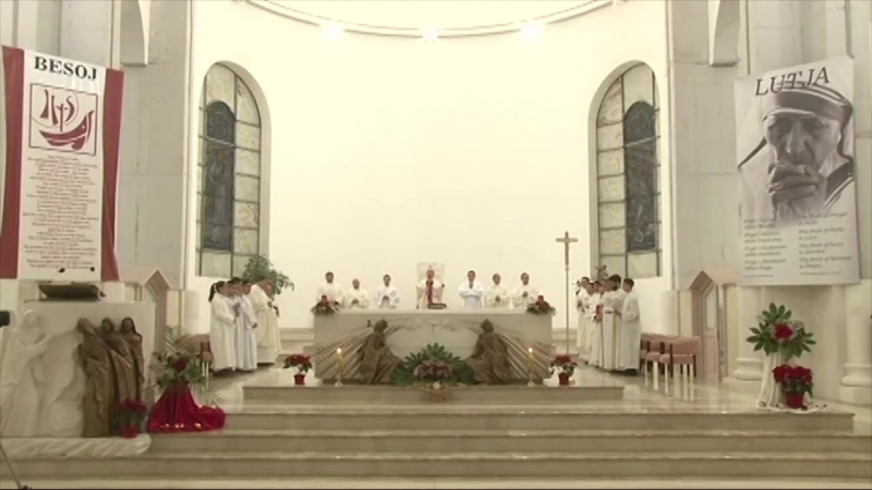 Kosowo Kristmas ybadaty geçirildi