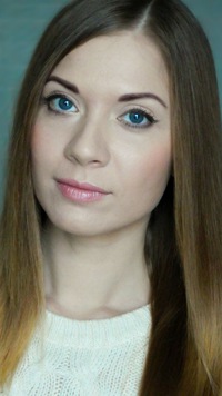 Анна Харитонова