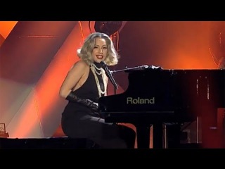 Lady Gaga - The Edge of Glory (BBC Children in Need Rocks Manchester)