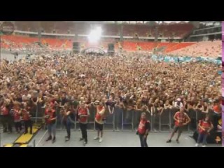 IAMX - Maxidrom 2016 (Full Show) HD