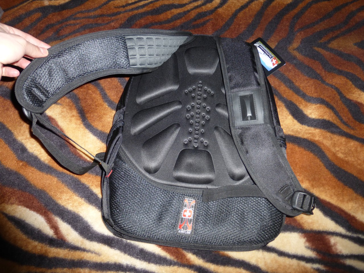 2E2Qx1h64SI.jpg