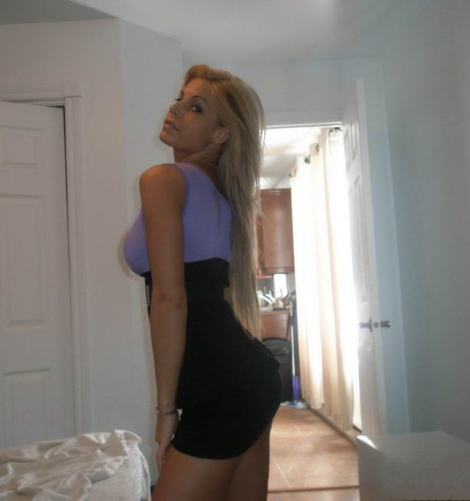 Natural busty reny vol