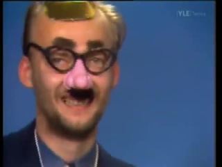 Tuomari Nurmio - Lasten mehuhetki