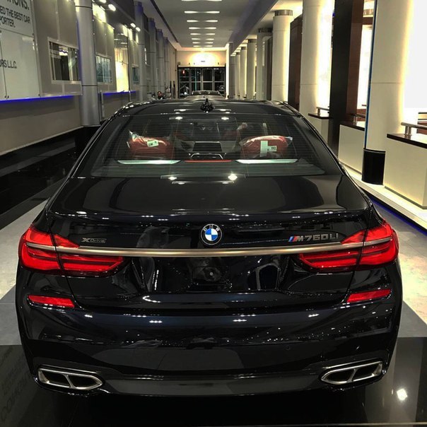 #BMW ///M760Li 