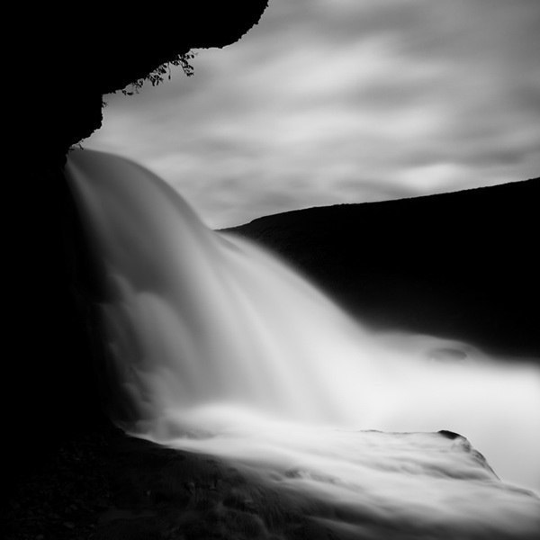 Серия черно-белых фотографии “Iceland“ Фотограф Michel Rajkovic
