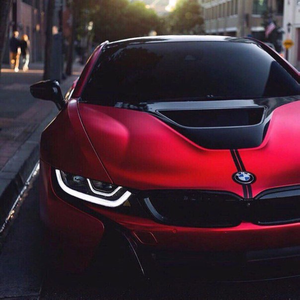 #BMW i8
